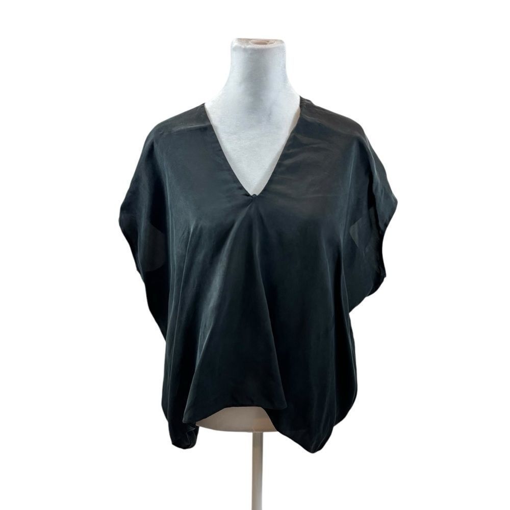 Ladies Club Monaco Black Cupro Blouse with Back Cut Outs‎ Size Medium